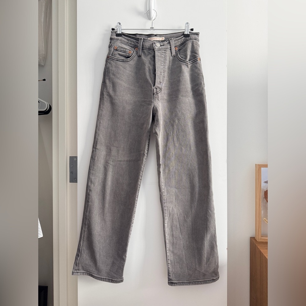 Levi’s ribcage straight leg ankle jeans